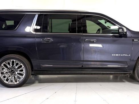 Used 2024 GMC Yukon XL Denali Ultimate image 4