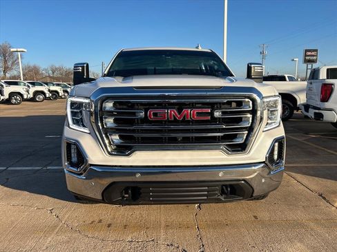 Used 2022 GMC Sierra 1500 SLT image 2