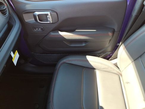 New 2026 Jeep Wrangler Unlimited Rubicon image 32