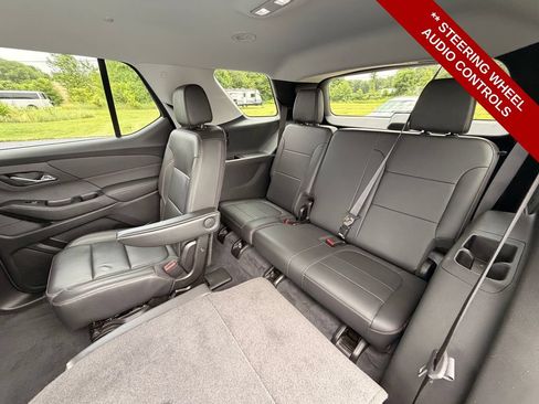Used 2021 Chevrolet Traverse LT AWD/4WD image 17
