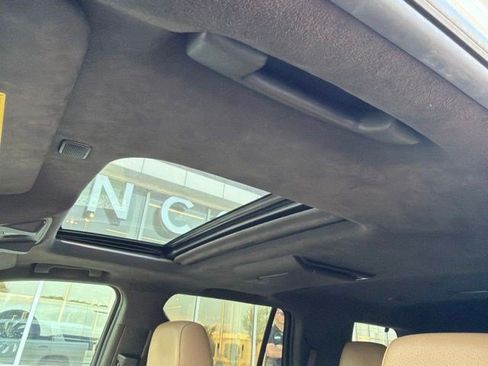 Used 2020 Cadillac Escalade Platinum AWD/4WD image 10
