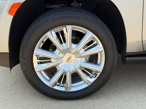 Used 2023 Chevrolet Tahoe High Country image 8