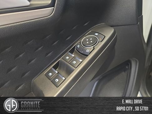 Used 2020 Ford Escape SEL AWD/4WD image 12