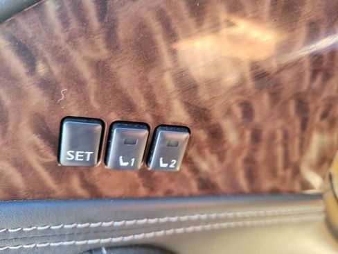 Used 2018 Nissan Armada SL w/ Premium Package image 11