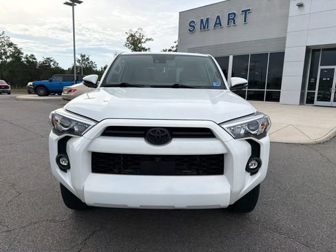 Used 2023 Toyota 4Runner SR5 Premium w/ Moonroof Package AWD/4WD image 9