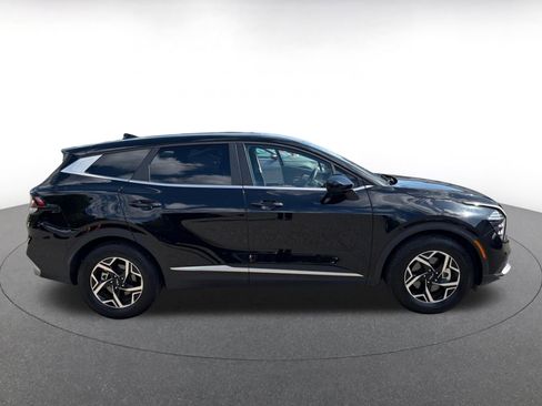 Used 2025 Kia Sportage LX FWD image 15