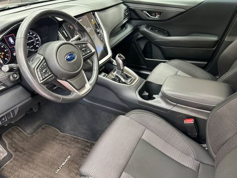 Used 2025 Subaru Outback Premium image 13