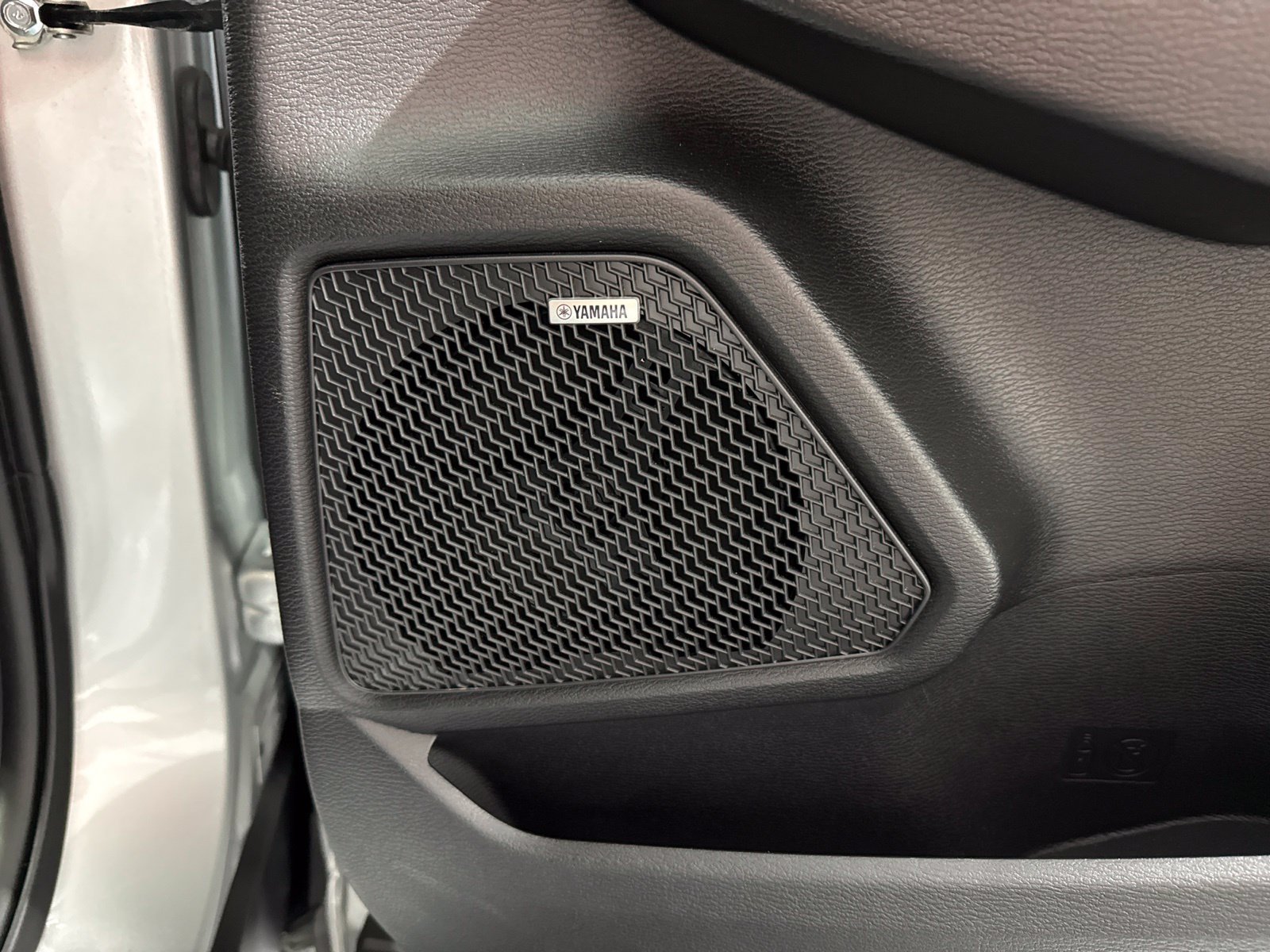 Used 2025 Mitsubishi Outlander SE AWD/4WD image 18