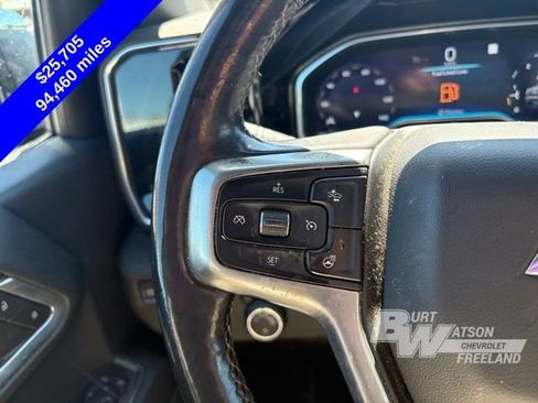 Used 2022 Chevrolet Silverado 1500 LT AWD/4WD image 18