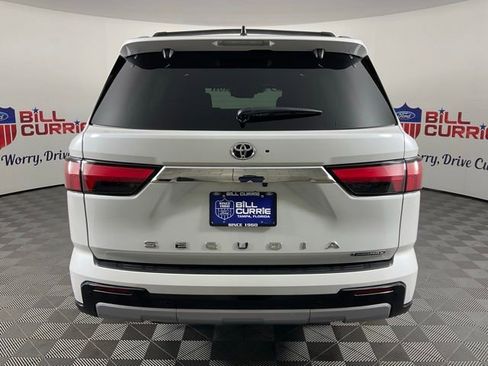 Used 2025 Toyota Sequoia Platinum image 4