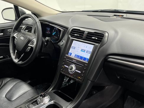 Used 2020 Ford Fusion Energi Titanium image 20