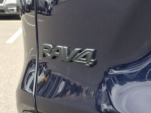Used 2020 Toyota RAV4 XLE w/ Convenience Package AWD/4WD image 32