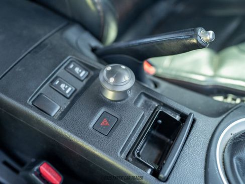 Used 2004 Nissan 350Z Touring w/ Cargo Convenience Pkg image 32