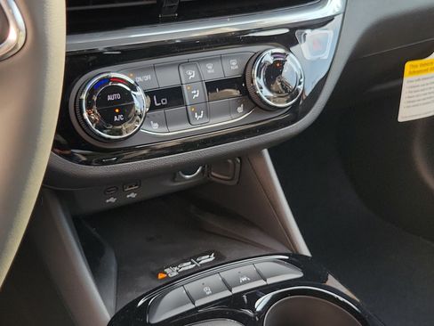 New 2026 Buick Envista Sport Touring w/ Convenience I Package FWD image 30
