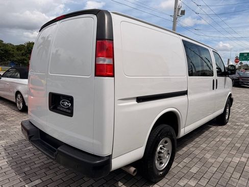 Used 2021 Chevrolet Express 2500 w/ Driver Convenience Package image 10