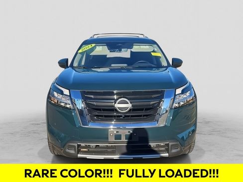 Used 2024 Nissan Pathfinder Platinum w/ Cargo Package image 32