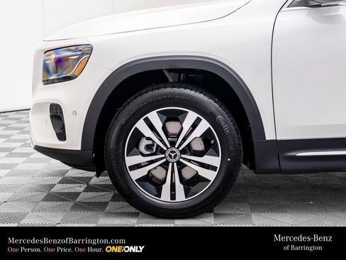 New 2025 Mercedes-Benz GLB 250 4MATIC image 33