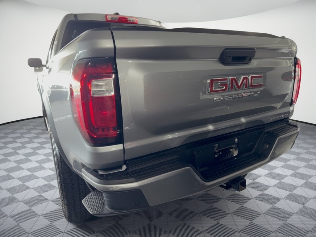 Used 2024 GMC Canyon Denali AWD/4WD image 8