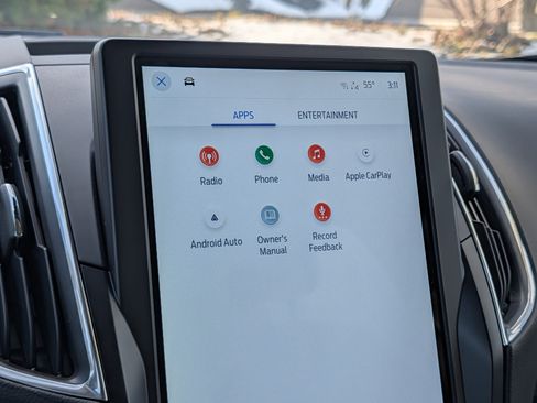 Used 2021 Ford Edge Titanium image 21