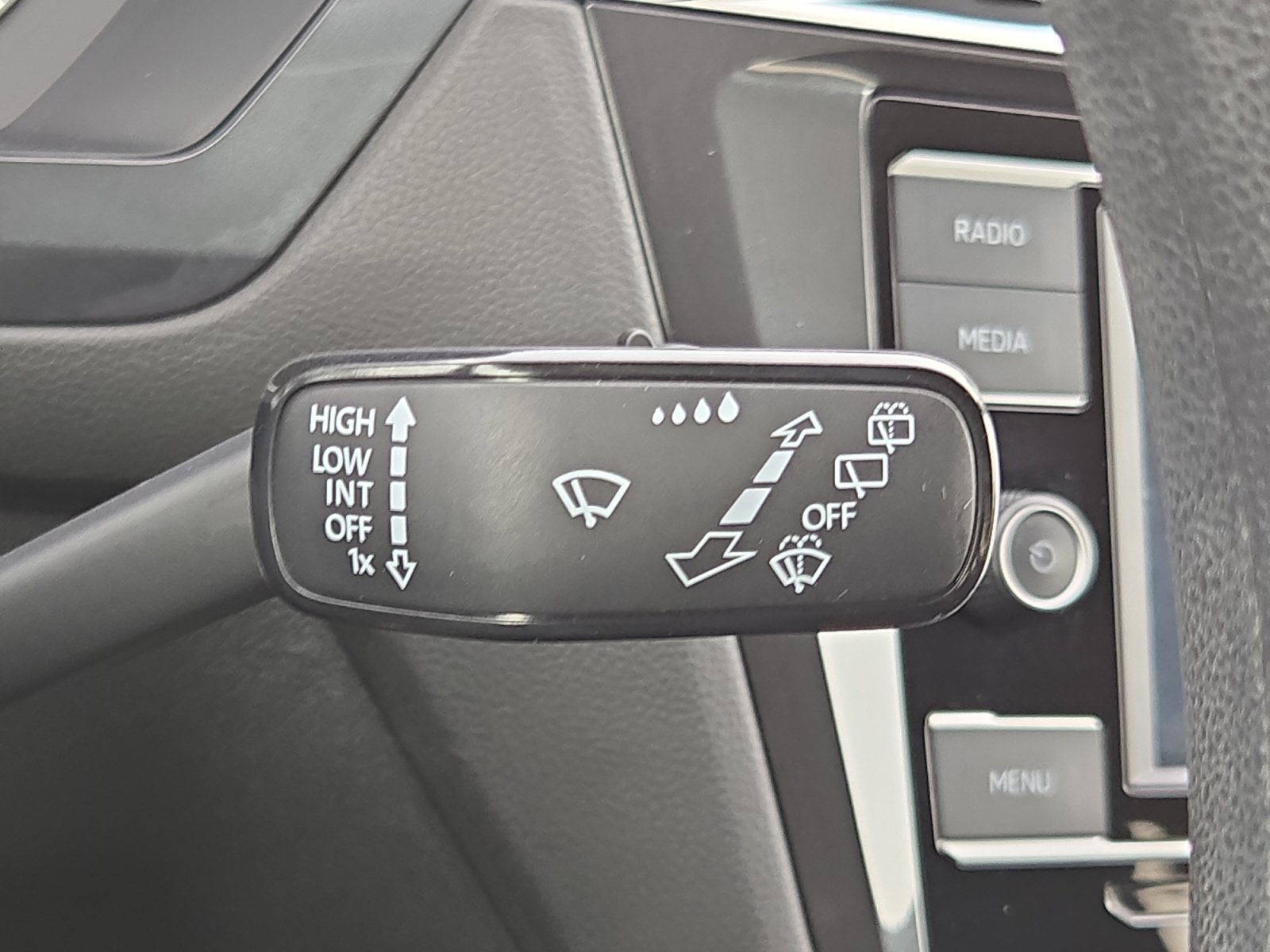 Used 2021 Volkswagen Tiguan S AWD/4WD image 29