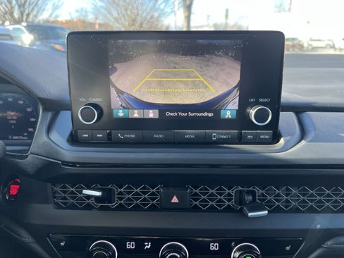 Used 2024 Honda Accord EX image 19