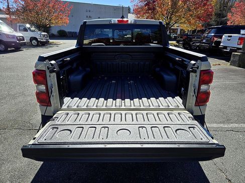 New 2025 Ford Maverick Lariat w/ 4K Tow Package image 16