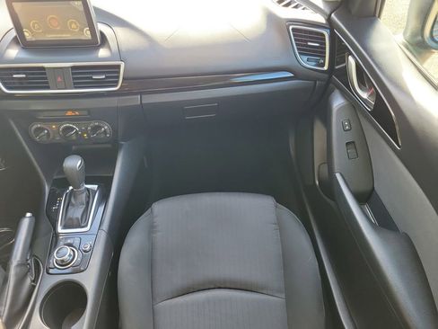 Used 2016 MAZDA MAZDA3 i Sport image 21