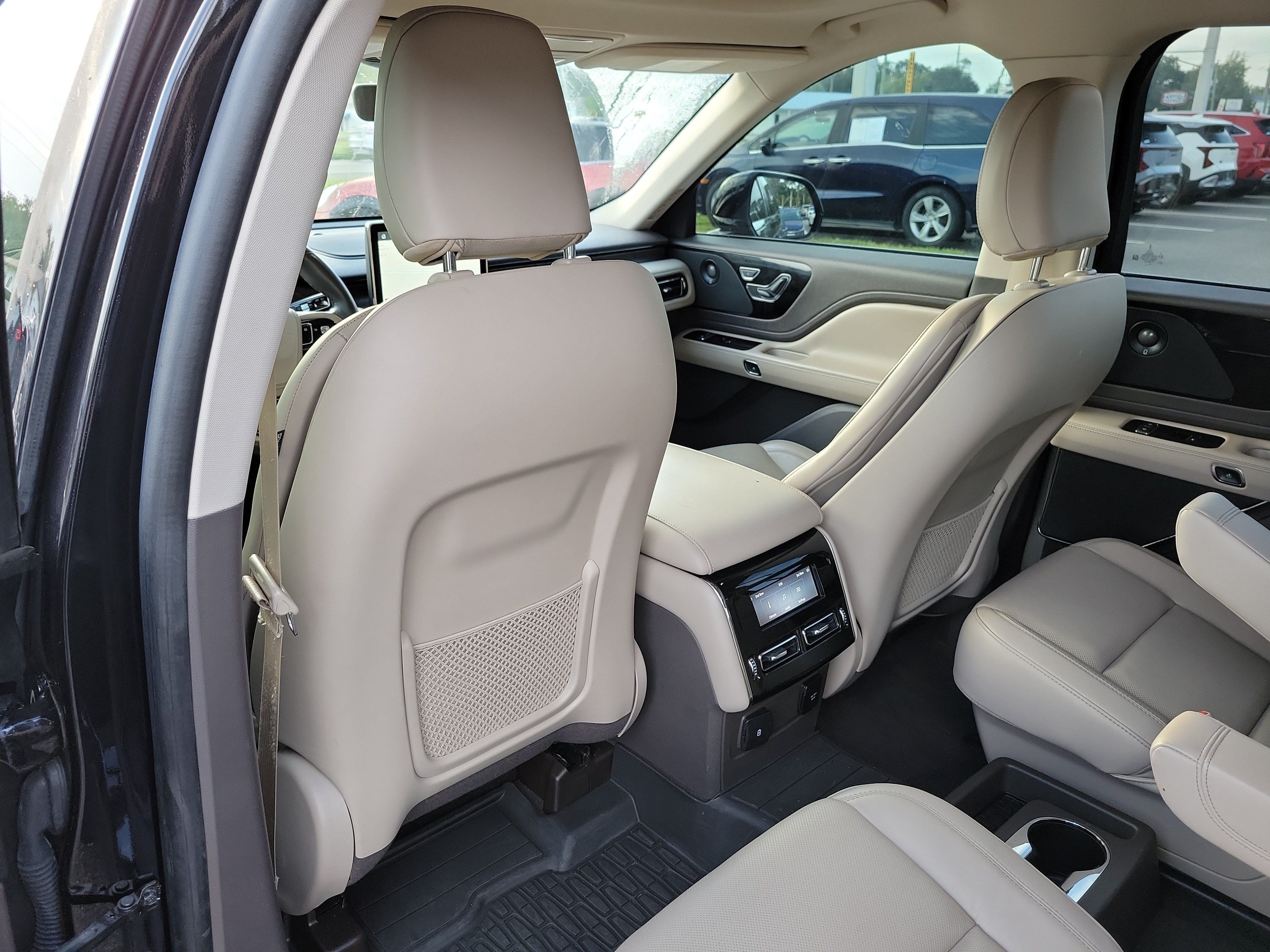 Used 2022 Lincoln Aviator Reserve RWD image 18