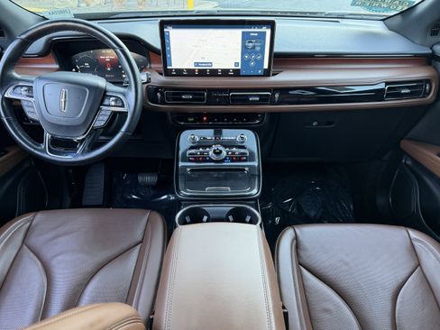 Certified 2023 Lincoln Nautilus Reserve image 21