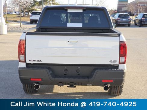 New 2026 Honda Ridgeline Black Edition image 17