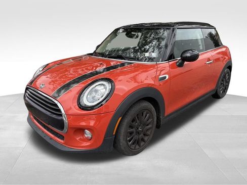 Used 2019 MINI Cooper 2-Door Hardtop FWD image 1