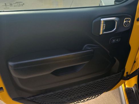 Used 2021 Jeep Wrangler Unlimited Rubicon image 63