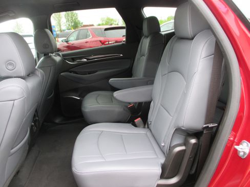 Used 2024 Buick Enclave Essence w/ Sport Touring Edition FWD image 11