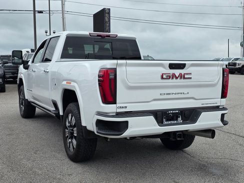Used 2024 GMC Sierra 2500 Denali w/ Denali Reserve Package AWD/4WD image 4