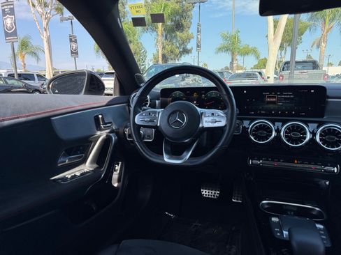 Used 2023 Mercedes-Benz CLA 250 image 22