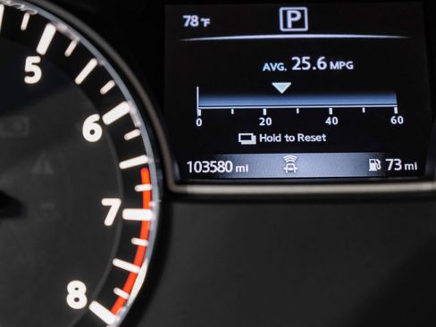 Used 2020 Nissan Pathfinder S image 20