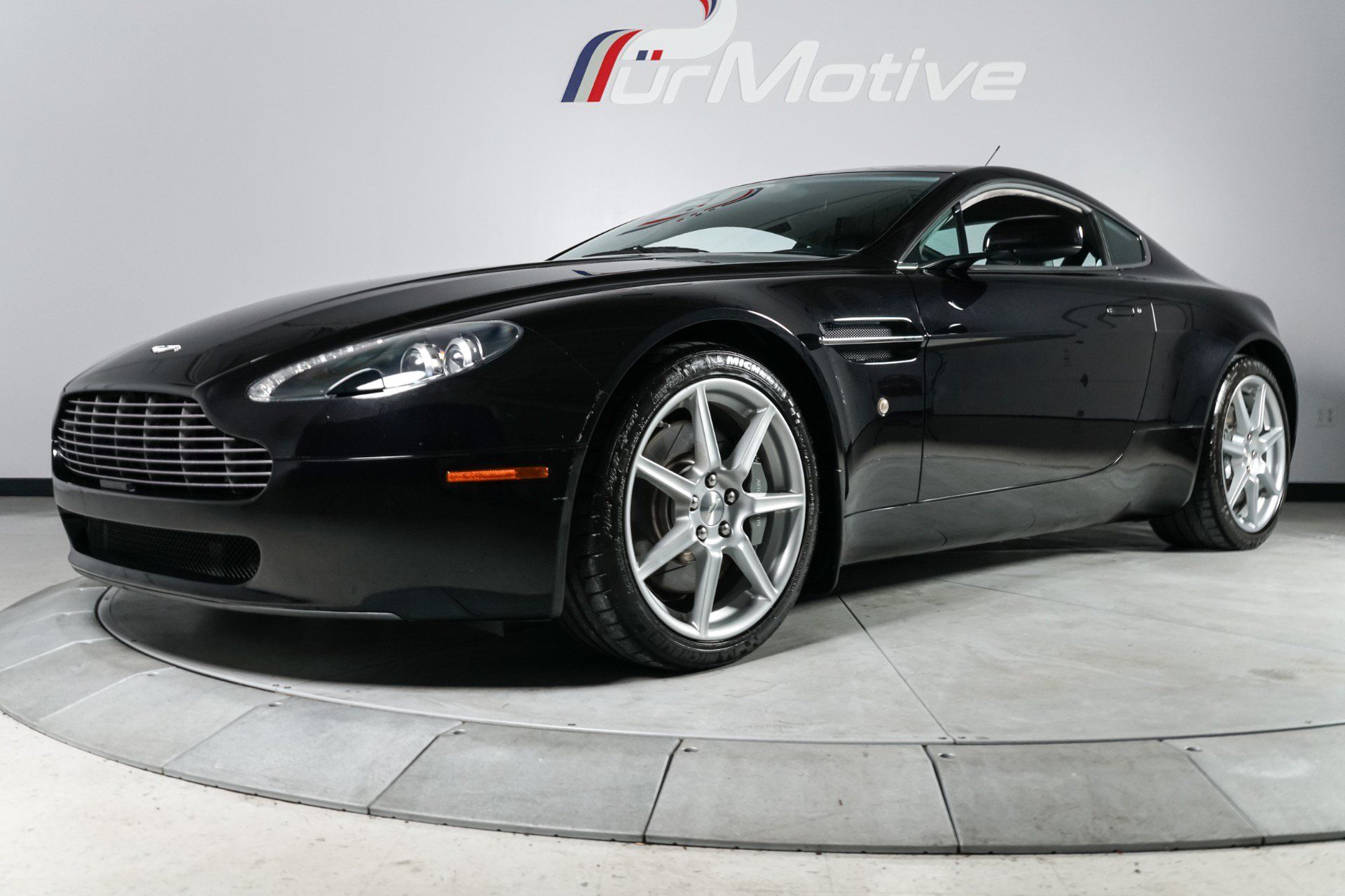 Used 2007 Aston Martin V8 Vantage Coupe RWD image 1