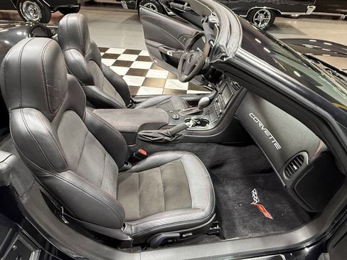 Used 2012 Chevrolet Corvette Convertible w/ 4LT Preferred Equipment Group image 45