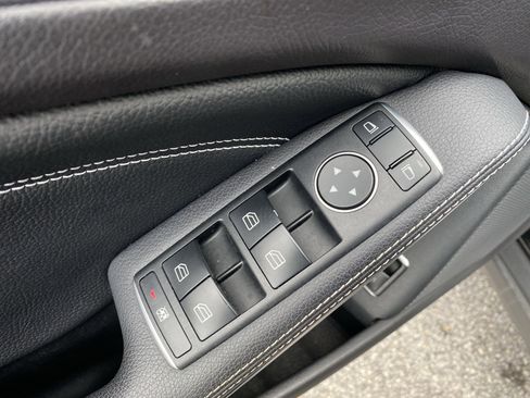 Used 2019 Mercedes-Benz GLA 250 250 image 60