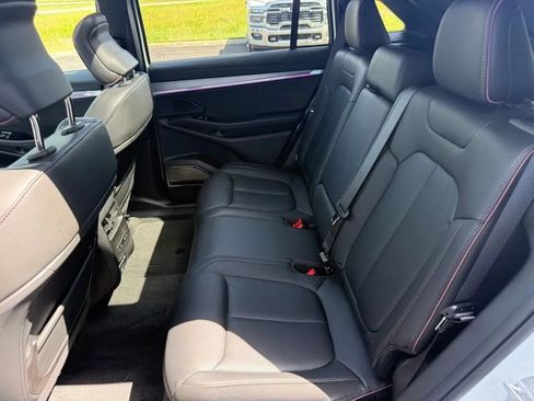 Used 2024 Jeep Wagoneer Launch Edition AWD/4WD image 14