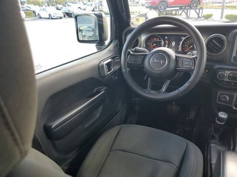 Used 2021 Jeep Wrangler Unlimited Sport image 12