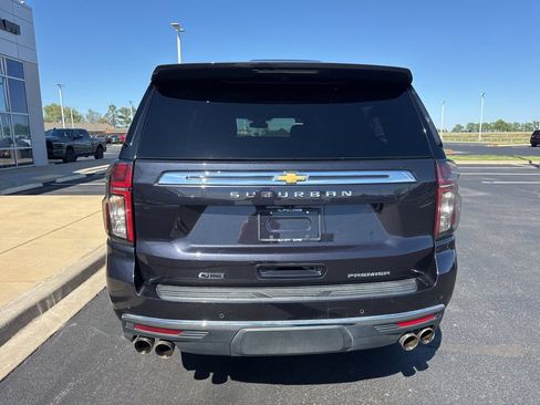Used 2023 Chevrolet Suburban Premier AWD/4WD image 4