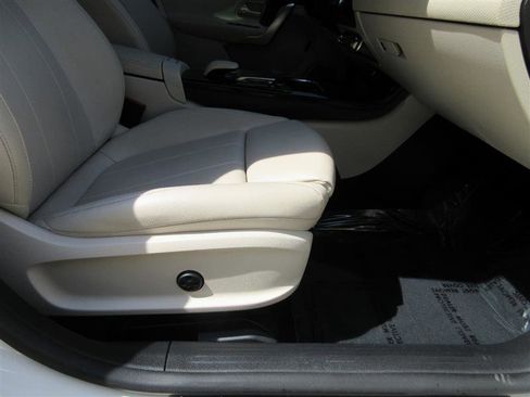 Used 2021 Mercedes-Benz A 220 4MATIC image 34