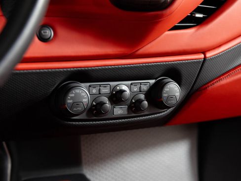 Certified 2019 Ferrari 488 Pista Coupe RWD image 44