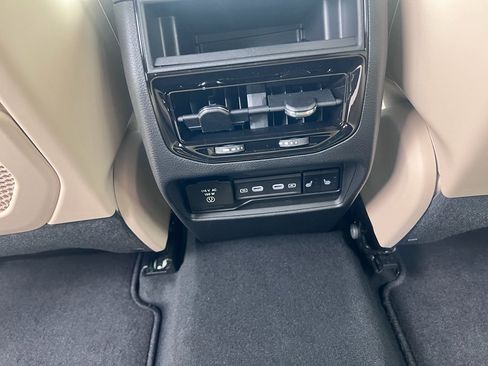 New 2026 Jeep Grand Cherokee Limited w/ Trailer Tow Package image 14