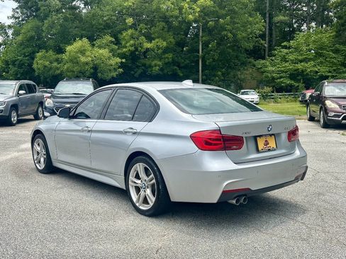 Used 2018 BMW 330i xDrive Sedan w/ M Sport Package AWD/4WD image 5