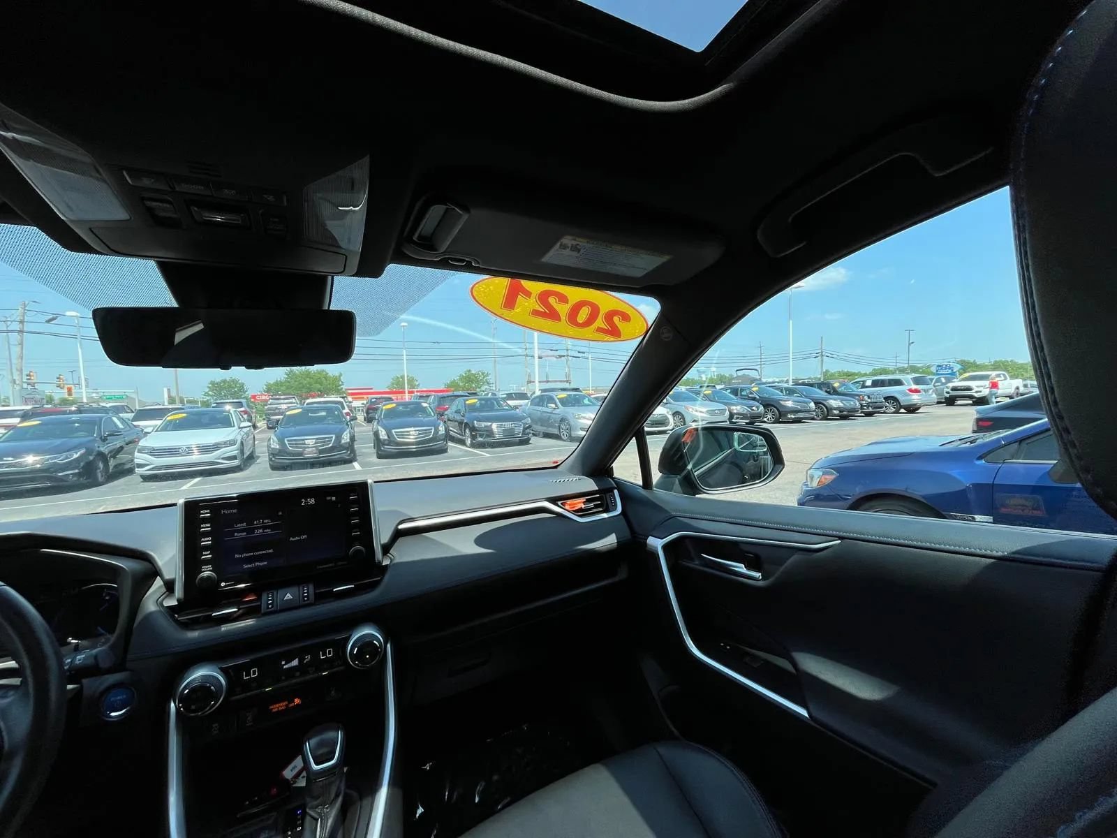 Used 2021 Toyota RAV4 XSE AWD/4WD image 39