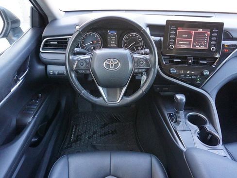 Used 2022 Toyota Camry SE image 31