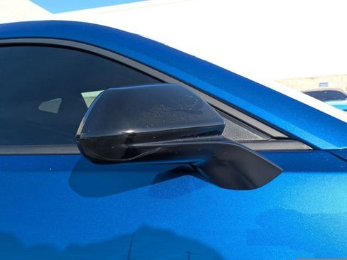 Used 2018 Chevrolet Camaro SS image 38