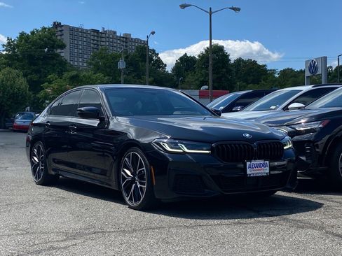 Used 2022 BMW 530i w/ Executive Package RWD image 1